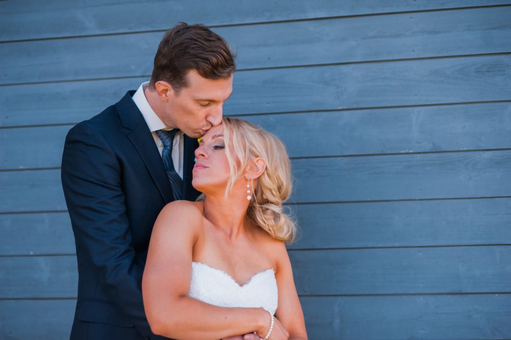 jackie-stephen-fort-edmonton-park-wedding-rhiannon-sarah-photography-84