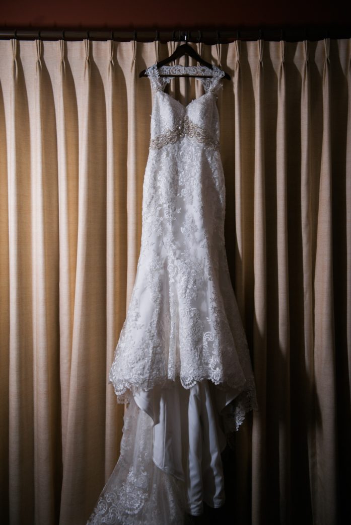 christina-edward-silvertip-resort-canmore-wedding-rhiannon-sarah-photography-8