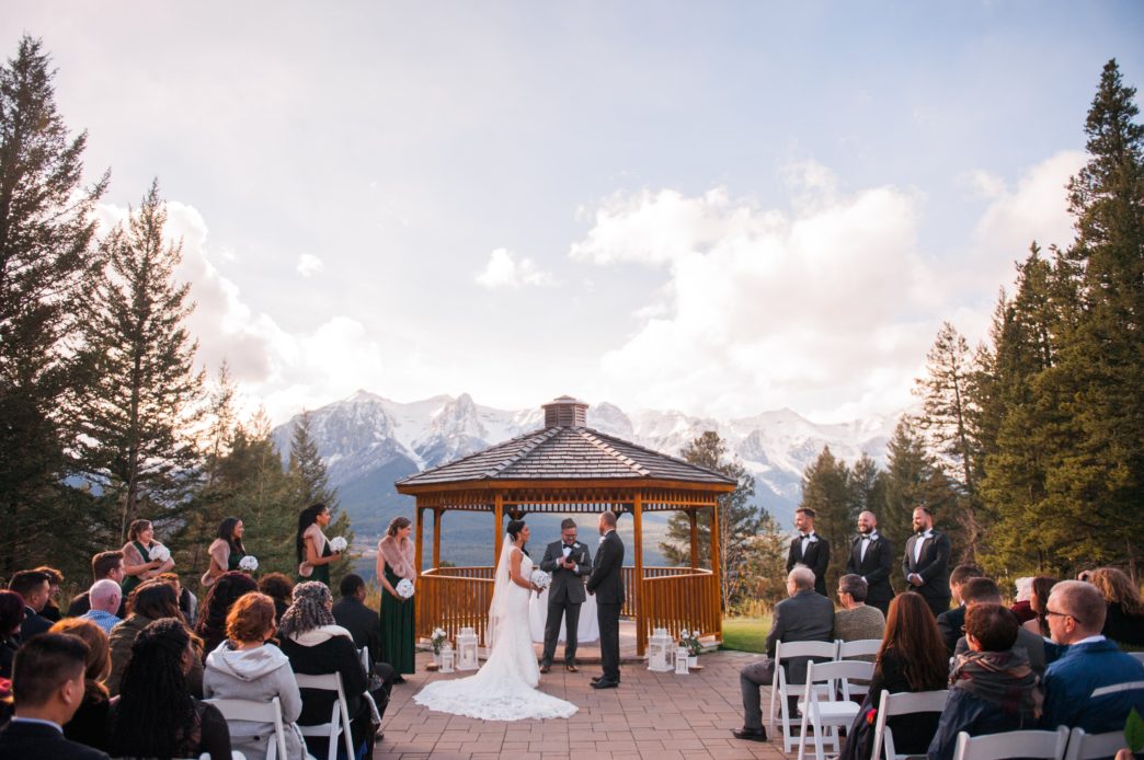christina-edward-silvertip-resort-canmore-wedding-rhiannon-sarah-photography-83