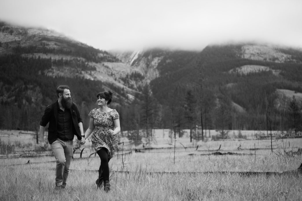 jess-tye-jasper-shoot-edmonton-wedding-photographer-rhiannon-sarah-photography 25