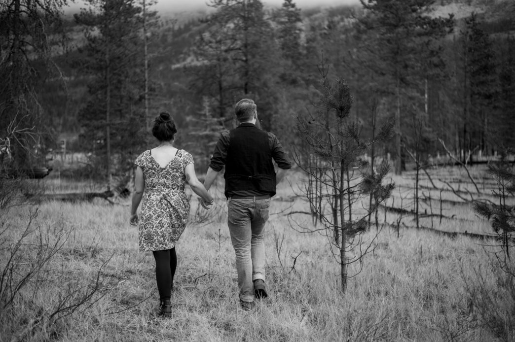 jess-tye-jasper-shoot-edmonton-wedding-photographer-rhiannon-sarah-photography 27